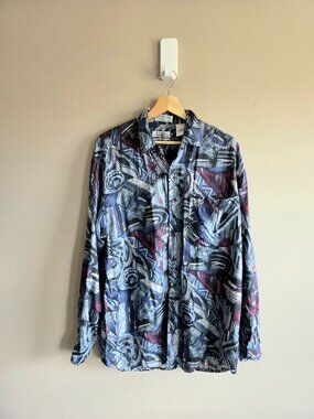 Club International 100% Silk Men's Shirt Long Sleeves  Geometric Pattern.